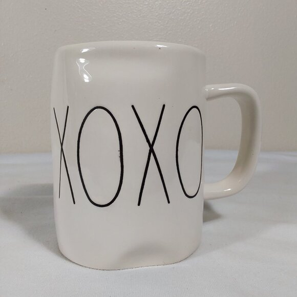 Rae Dunn XOXO Mug White with Black Lettering Valentine's Day Love Perfect Cond - Picture 2 of 7